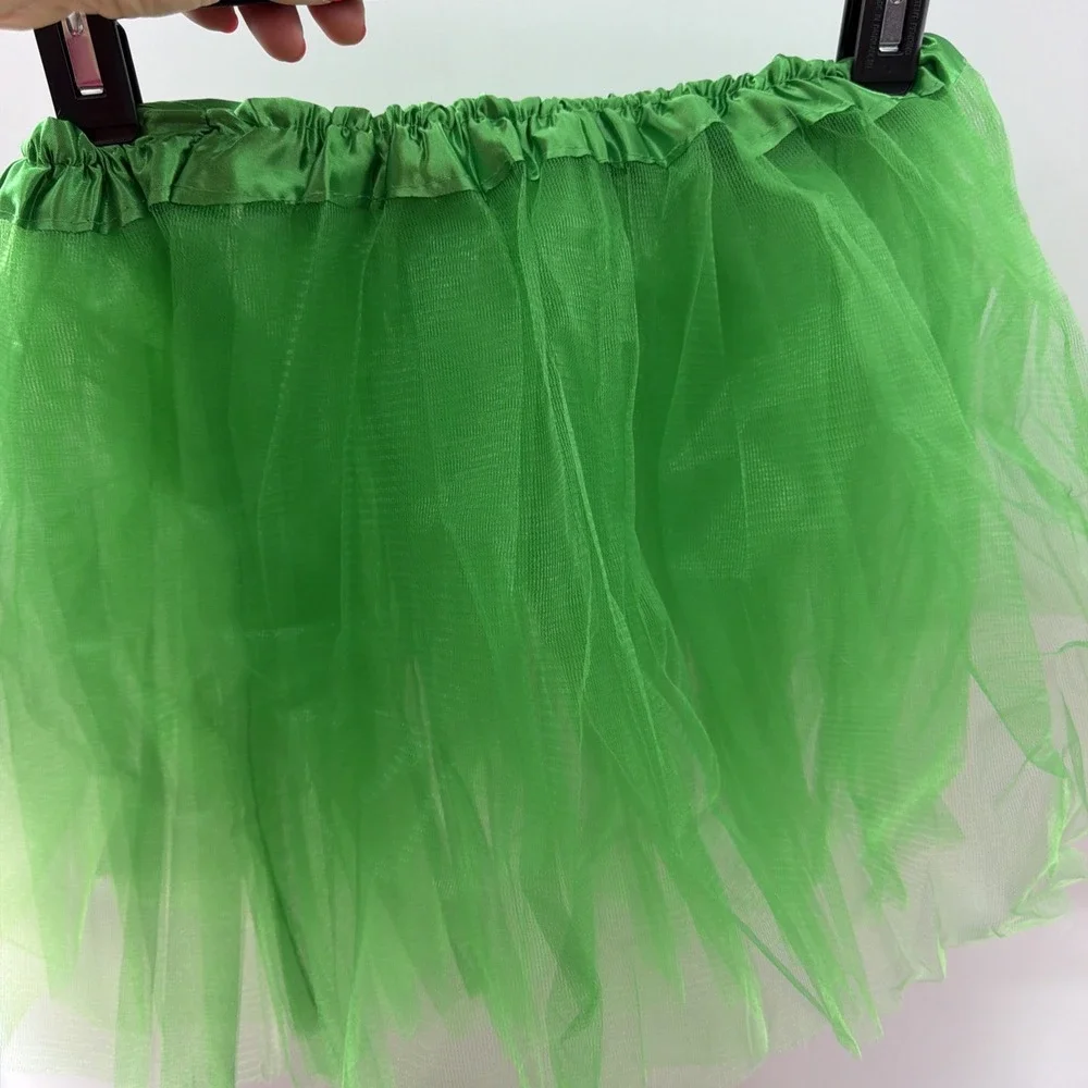 N/A green tulle